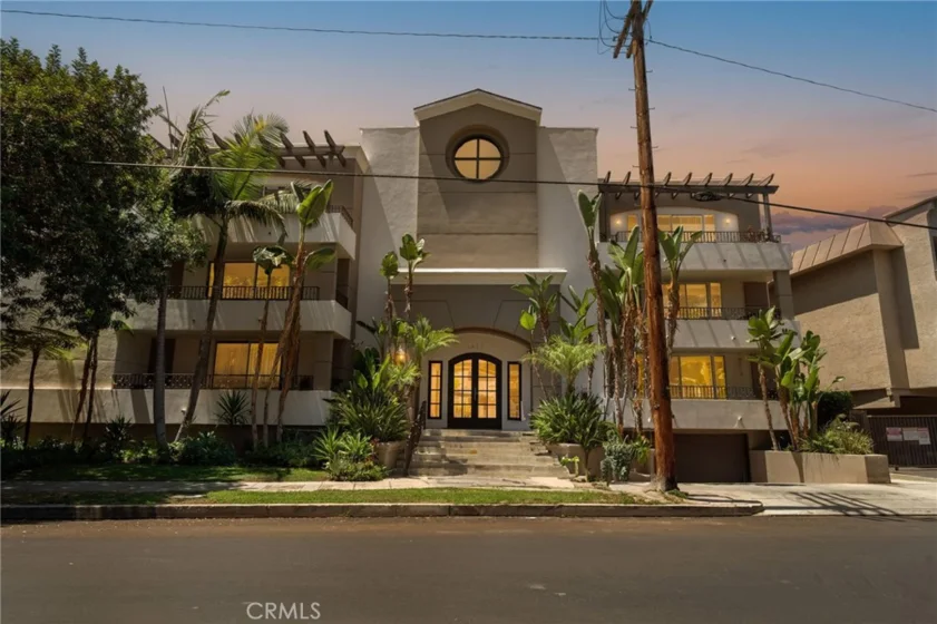 4637 Willis Avenue #201 photo 1