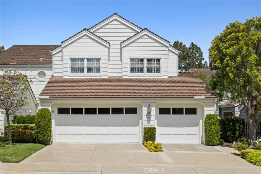 77 Hillsdale Drive photo 1