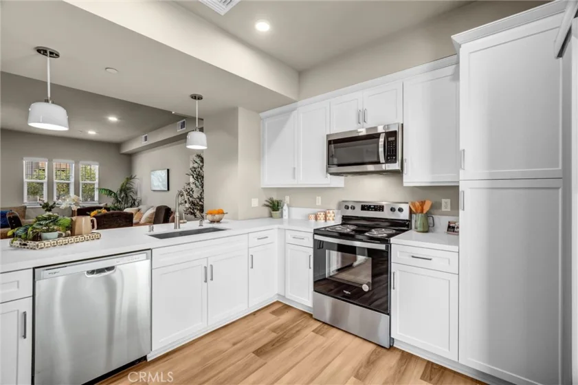 1336 Locust Avenue #4 photo 6