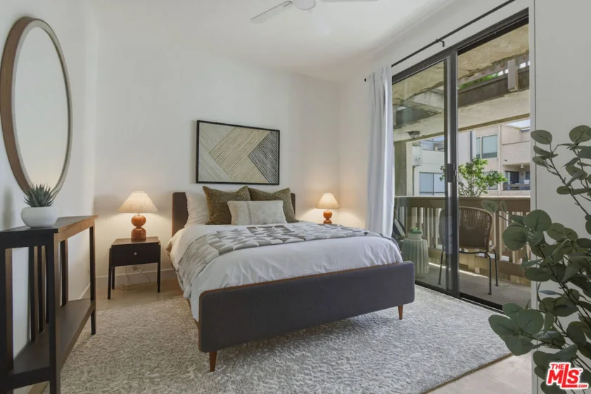 4707 Willis Avenue #206 photo 26