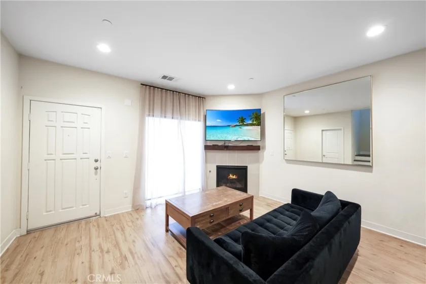 2728 W Ball Road photo 7