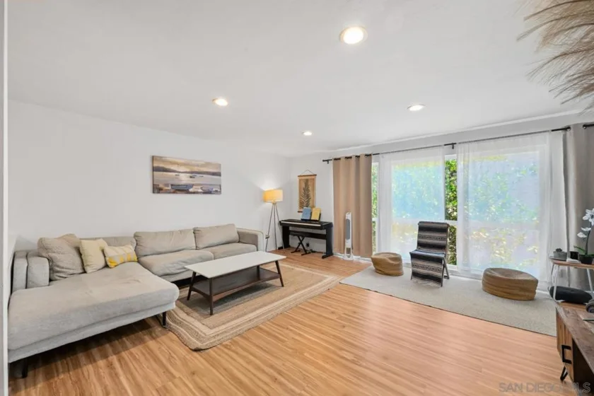 2610 Torrey Pines Road #C22 photo 18
