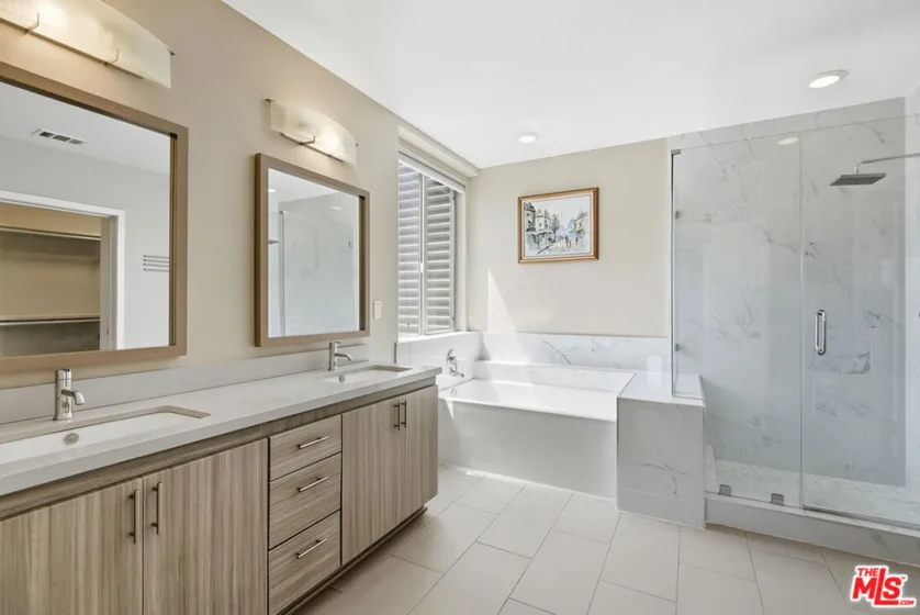 13337 Beach Avenue #403 photo 12