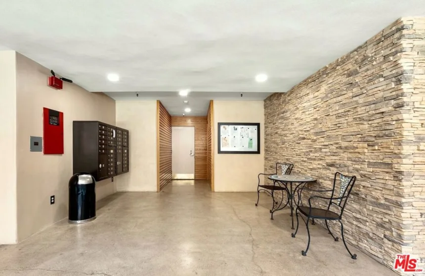 5050 Coldwater Canyon Avenue #PH1 photo 21