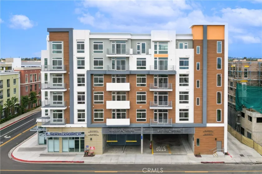 168 S Monterey Street #411 photo 40