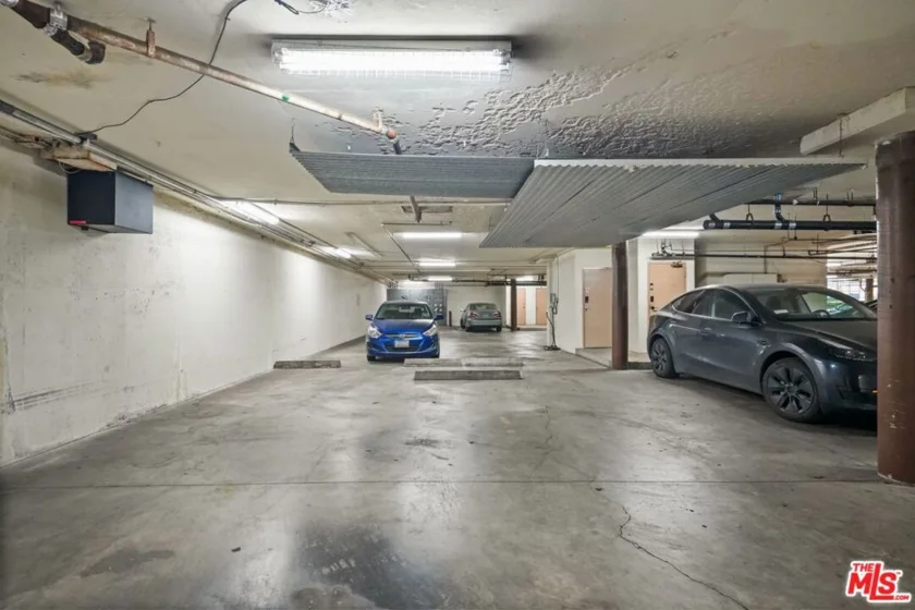 17711 Margate Street #211 photo 44