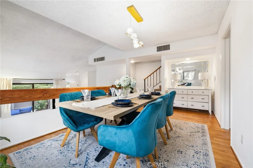 15165 Magnolia Boulevard #F photo 1