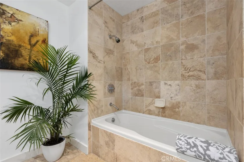 3131 Michelson #1601 photo 26
