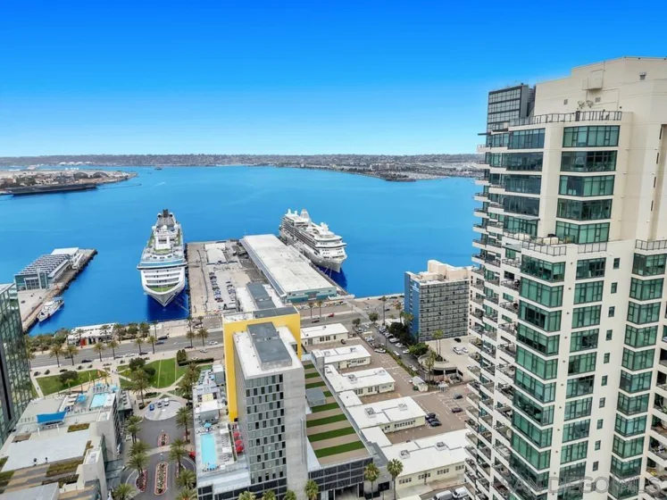 1199 Pacific #3703 photo 15