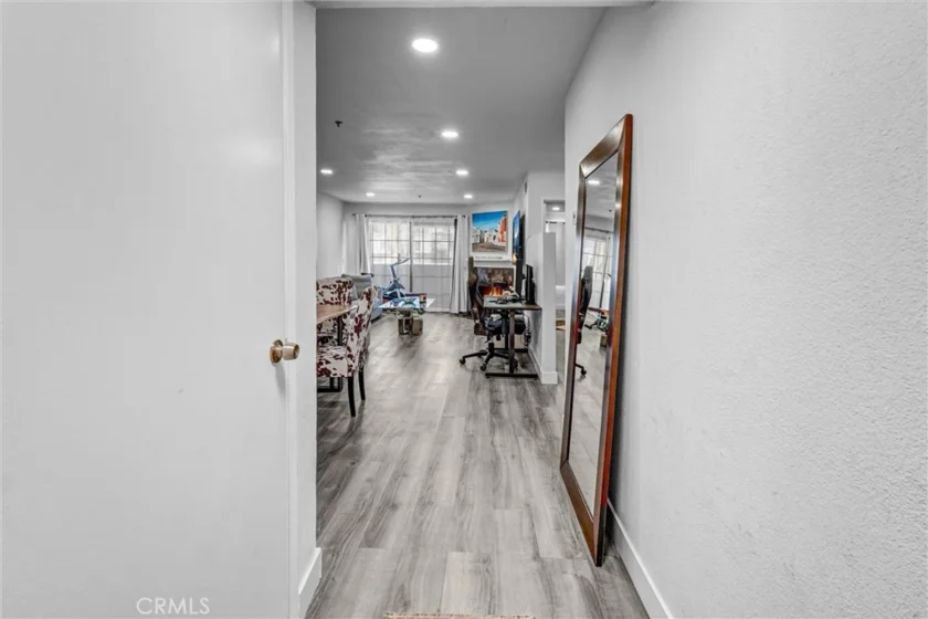 6545 Reseda Boulevard #6 photo 21
