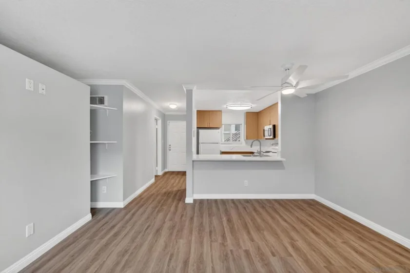 7545 Charmant Drive #1301 photo 27