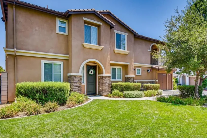42977 Avenida Amistad photo