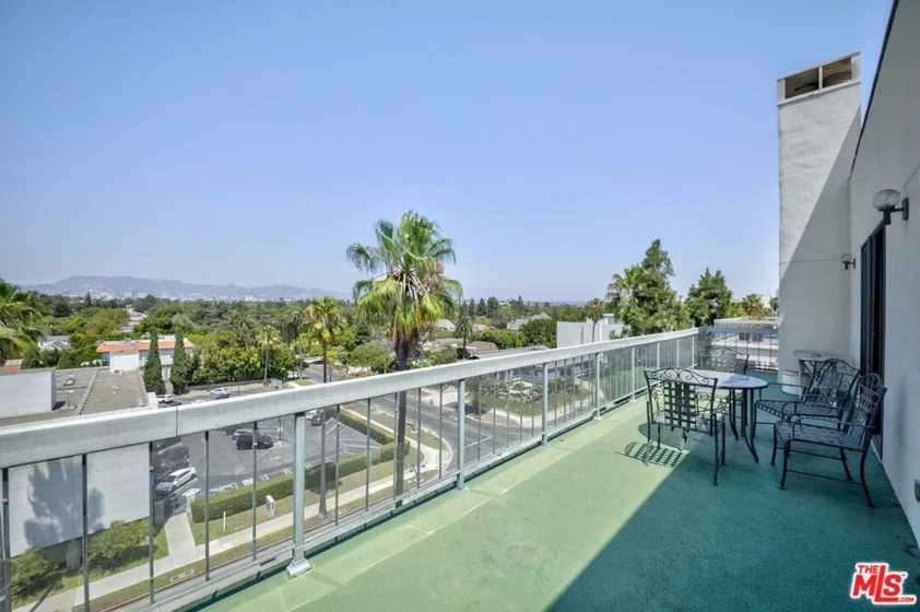 4460 Wilshire Boulevard #705 photo 17