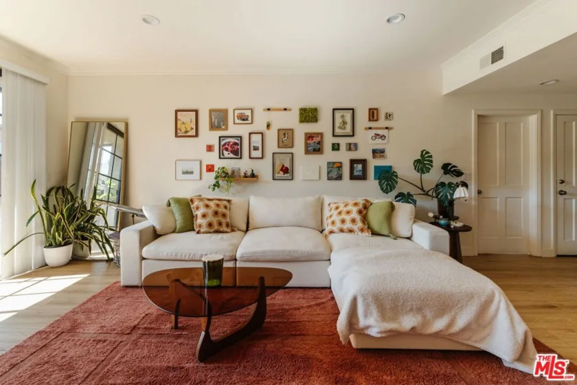 10336 Almayo Avenue #203 photo 1