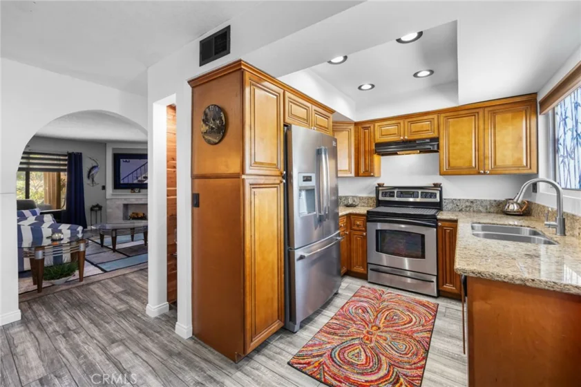 3999 E Santa Ana Canyon photo 34