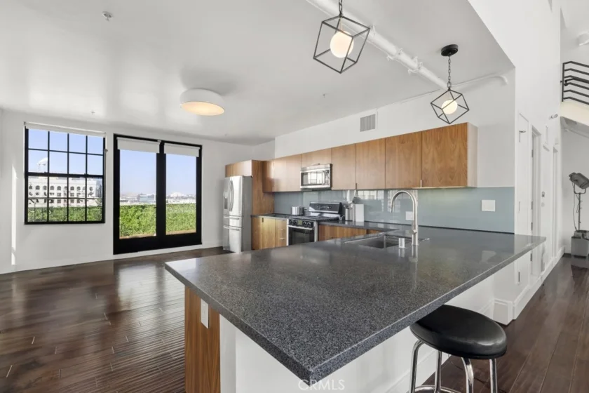746 S Los Angeles Street #1201 photo 50