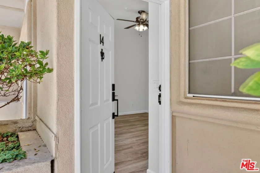 11112 La Maida Street #14 photo 2