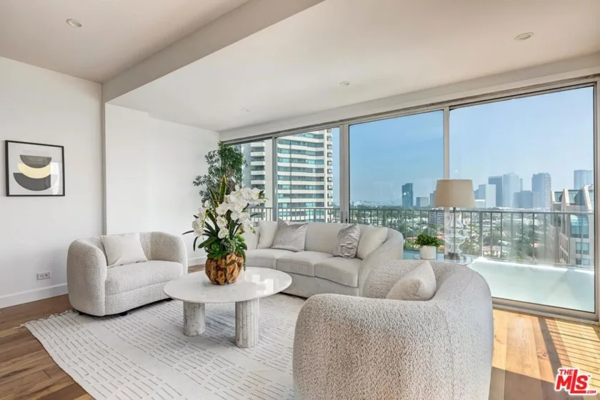 10501 Wilshire Boulevard #1810 photo 13