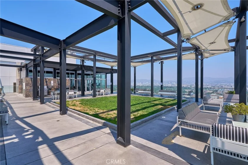 3810 Wilshire #1904 photo 15