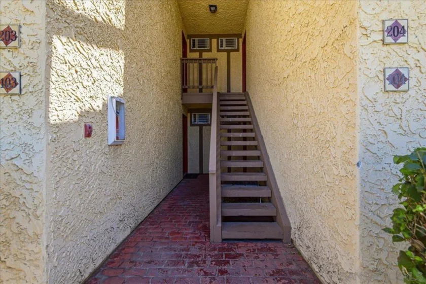 2910 Alta View Drive #203 photo 27