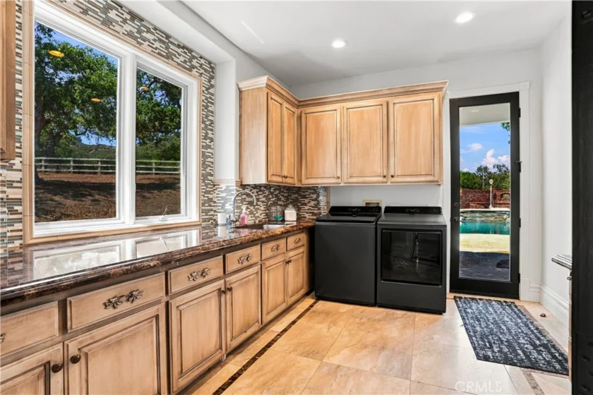 42580 Avenida Escala photo 54
