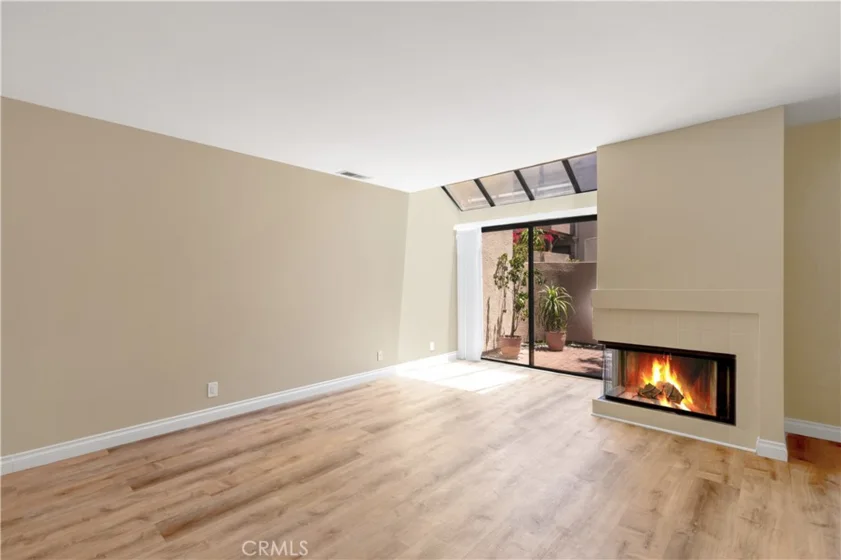 25761 Le Parc #72 photo 3