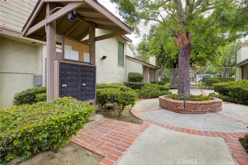 8330 Penfield #11 photo 22