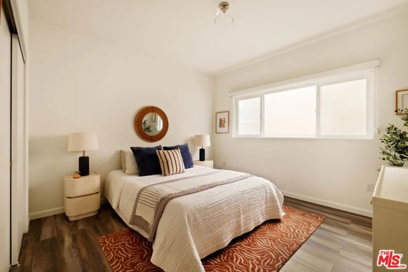 11820 Mayfield Avenue #105 photo 38