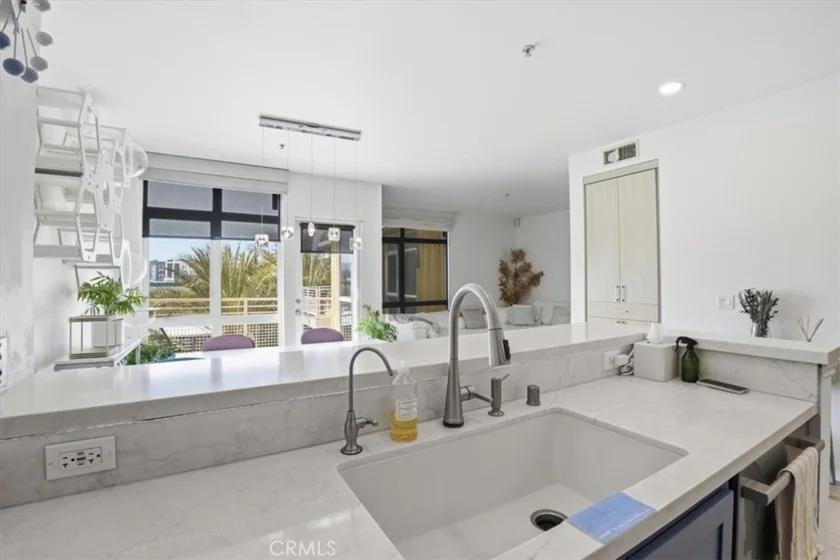 21301 Erwin Street #545 photo 12
