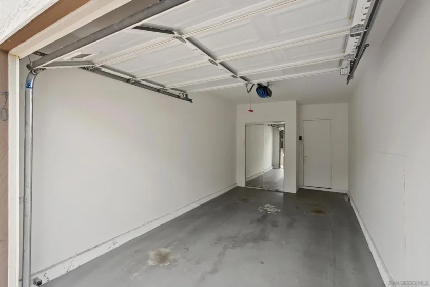 7439 Altiva Place photo 25