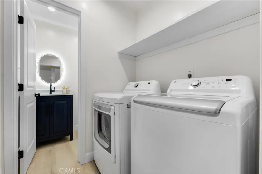 5435 Yarmouth Avenue #9 photo 10
