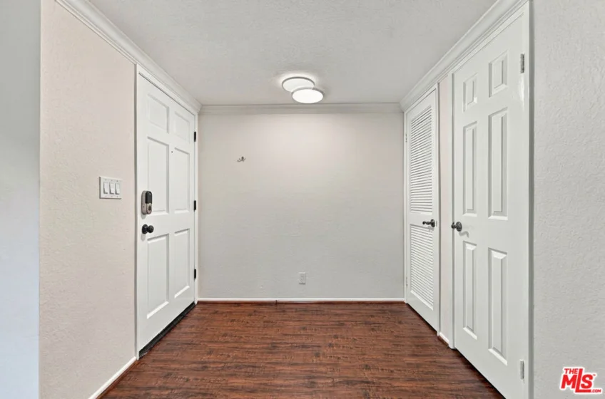 11918 Avon Way #102 photo 6