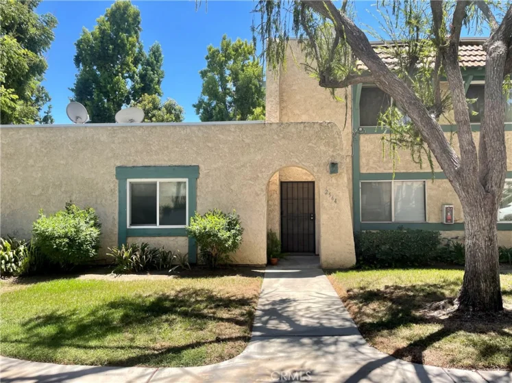 2564 Colgate Way photo 1