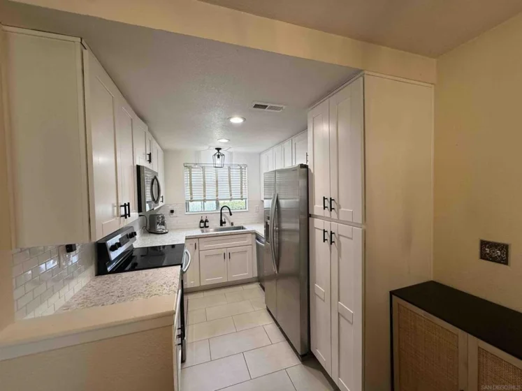 715 Eastshore Terrace #41 photo 8