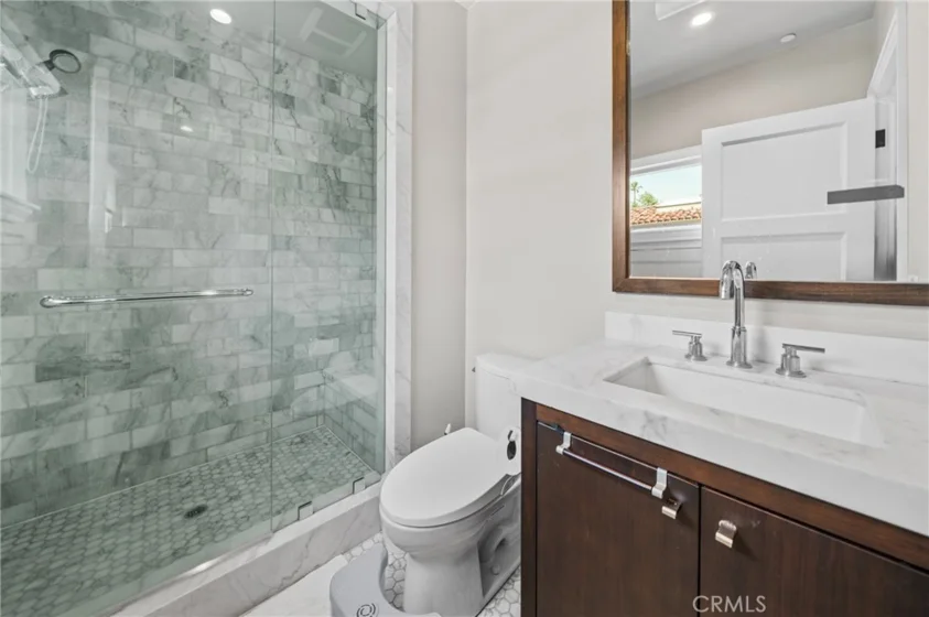 823 S Bundy Drive #110 photo 34