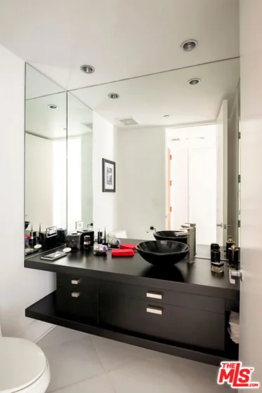 10350 Wilshire Boulevard #404 photo 20
