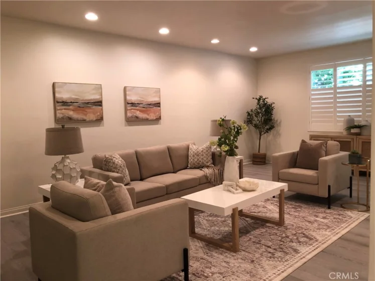 380 S Orange Grove Bl #8 photo 18