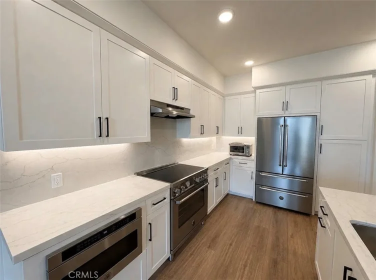 414 Main St Unit 210 photo 9