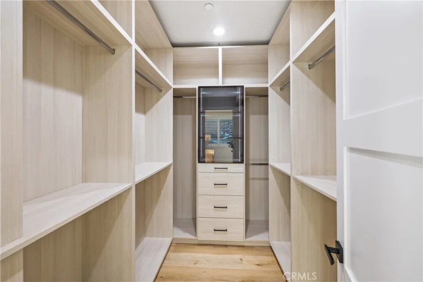 1649 N Lake Avenue #2 photo 22