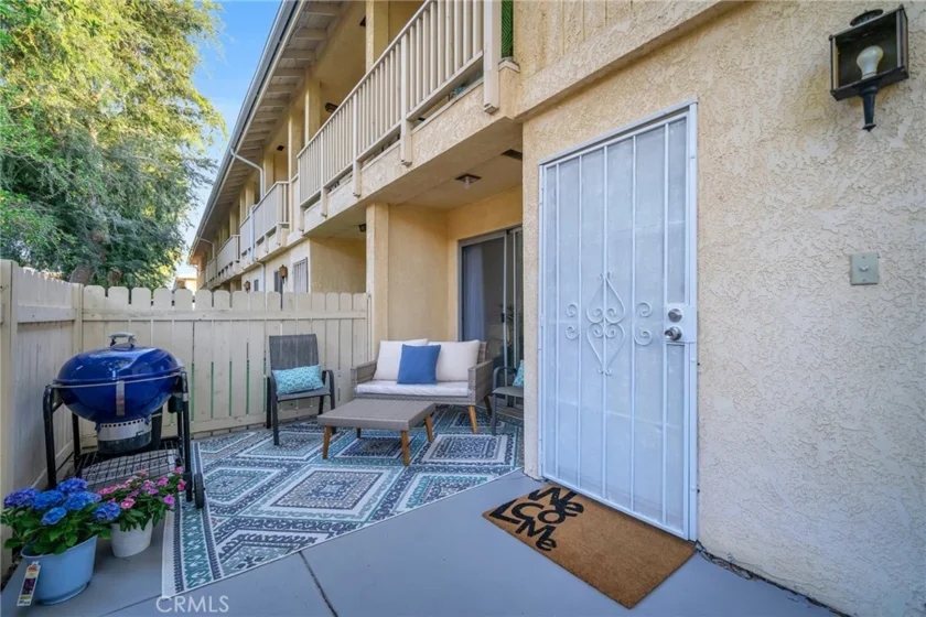 18420 Cantara Street #1 photo 1