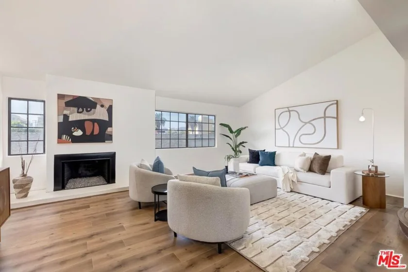 1532 9th Street #8 photo 6