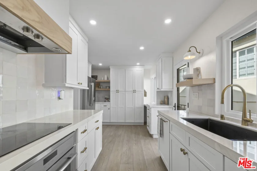 10720 Ohio Avenue #21 photo 5