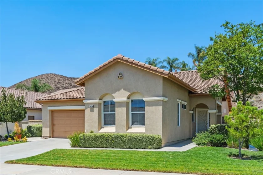 28126 Panorama Hills Drive photo 1