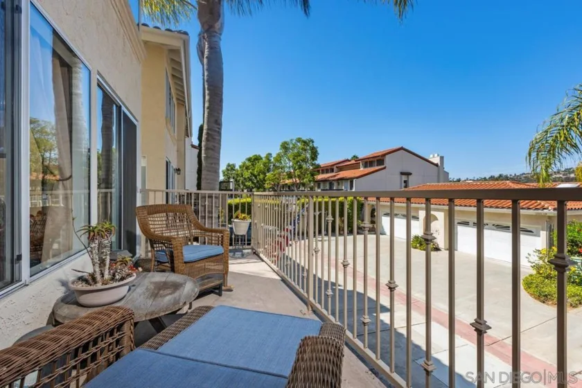2520 Navarra Drive #C photo 37
