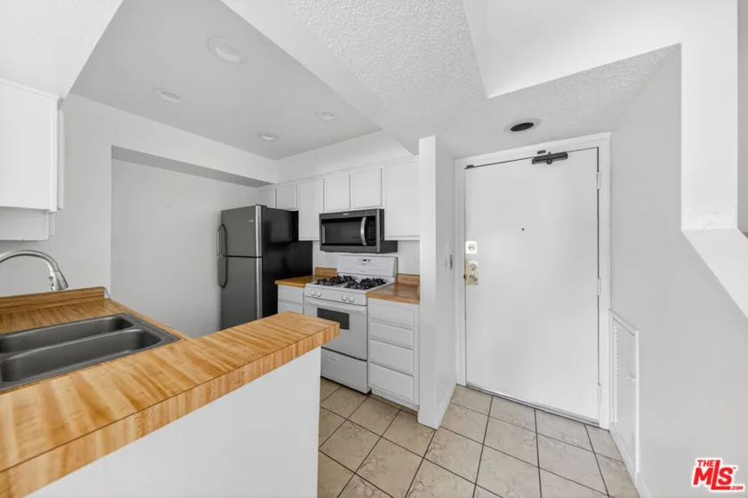 1118 Valencia Street #310 photo 9