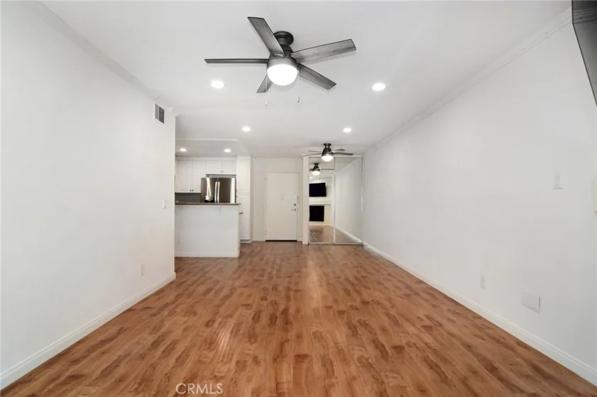 5525 Canoga Avenue #124 photo 5