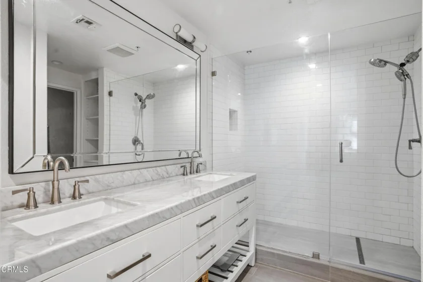 629 Traction Avenue #105 photo 10
