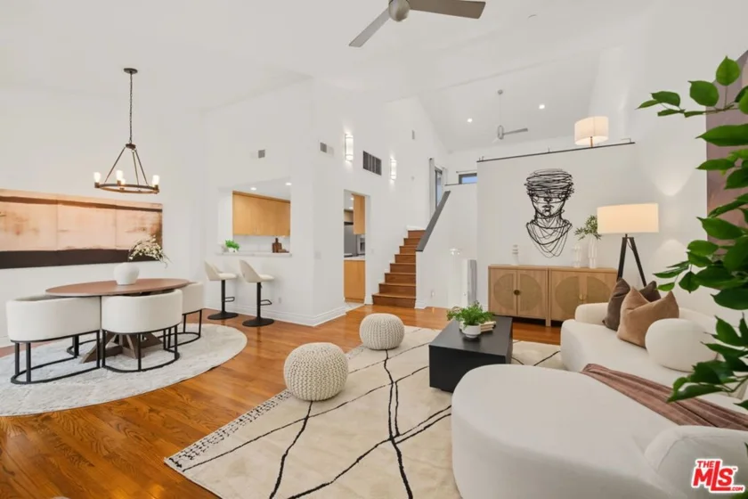 1222 N Kings Road #8 photo 1