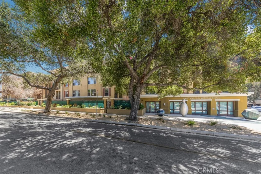 128 N Oak Knoll #111 photo 5