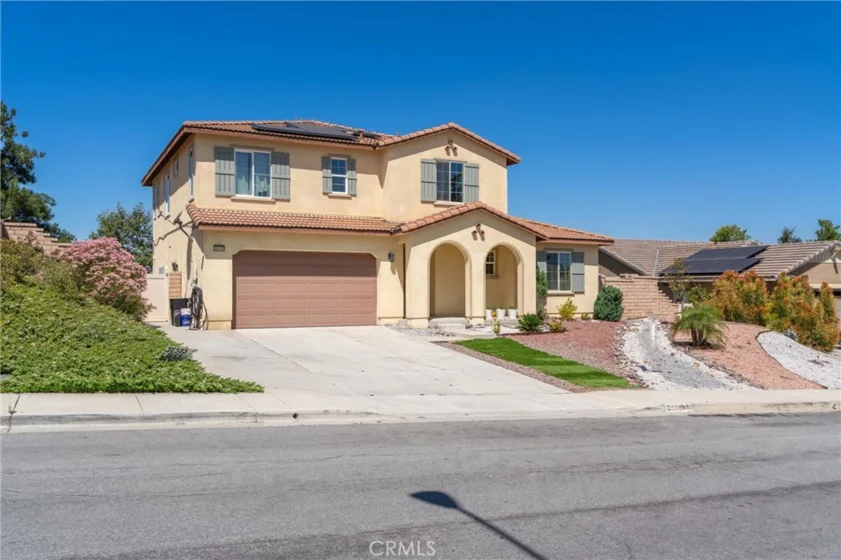 35333 Laurel Tree Court photo 1